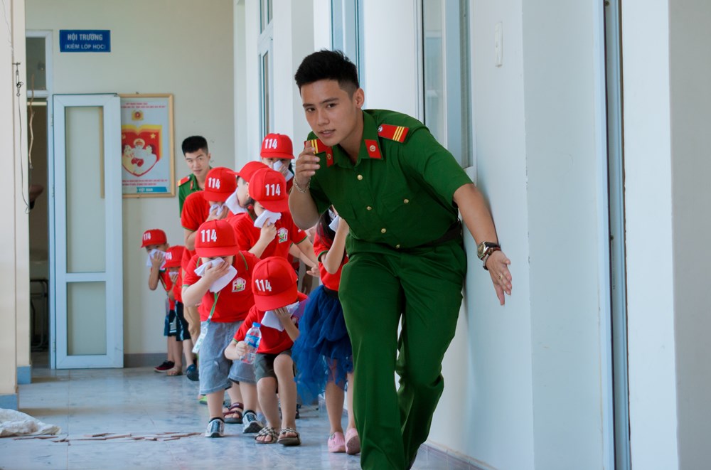 Khuyến cáo một số giải pháp an toàn phòng cháy chữa cháy cho trẻ nhỏ khi nghỉ hè